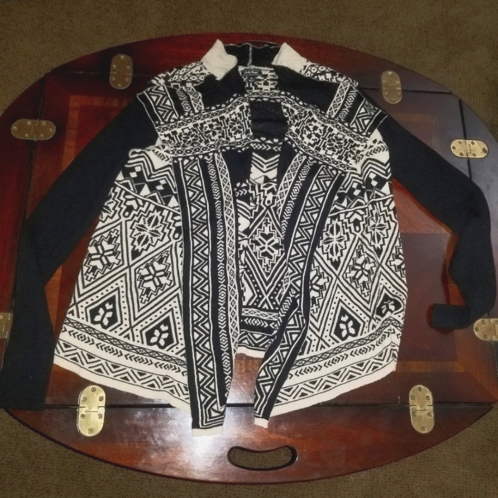 Lucky Brand Sweater Size M
